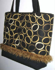 Classics/10Ap009Tote312Front-sized.jpg