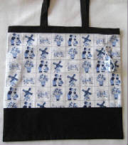 Global/044DelftTilesBlueTote.jpg