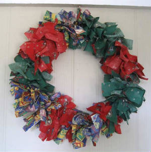 Holidays/027wreathfabric-sized.jpg