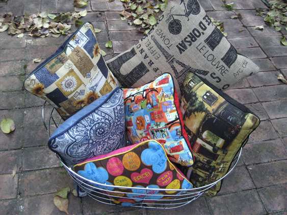 Pillows/051ReverseSidePillow.jpg