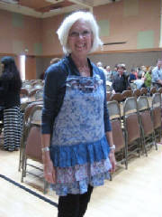 aprons/IMG_9821JudyBApronChurch.jpg